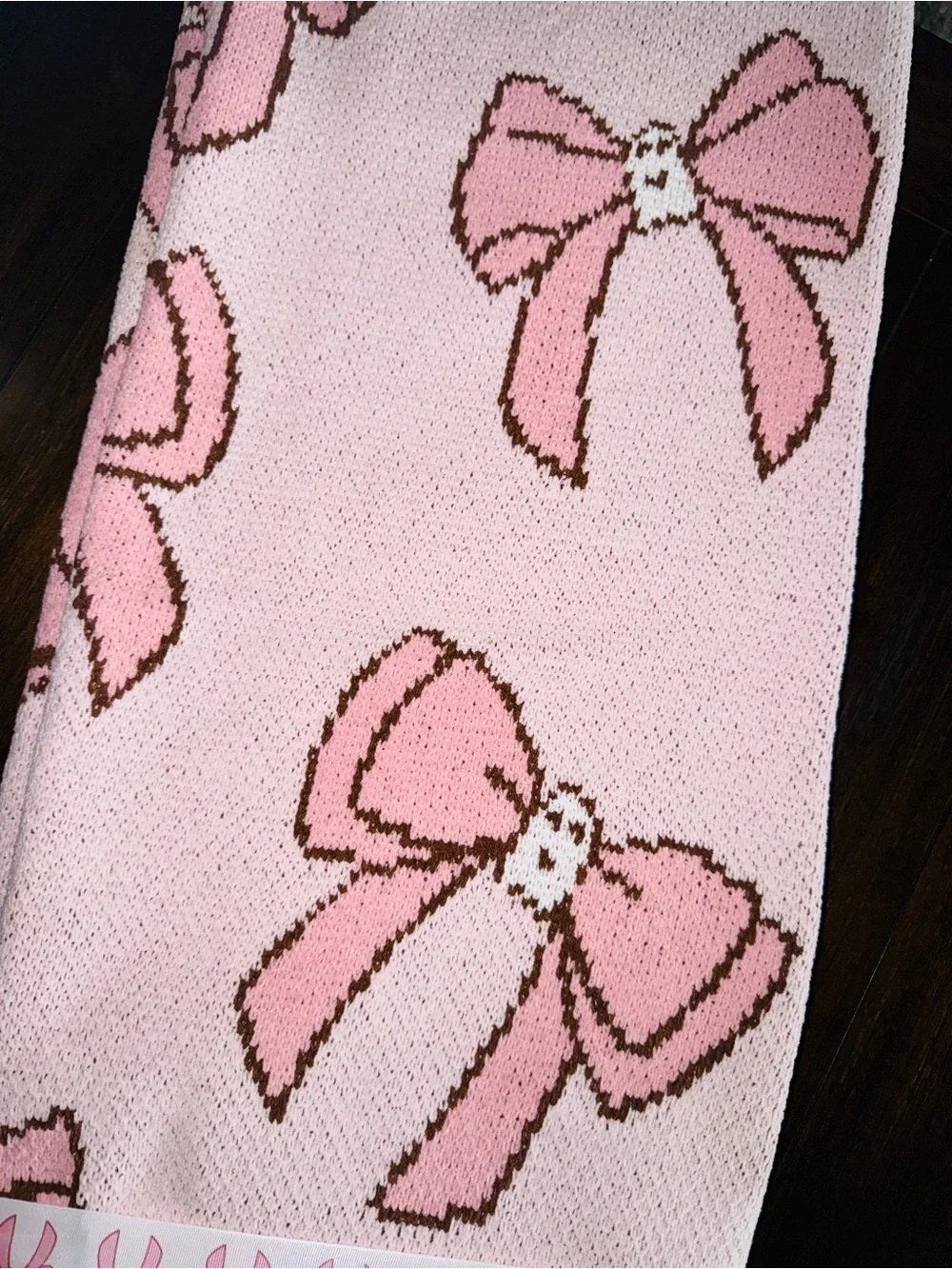 Spooky Cute Chenille Throw - 50” x 70” - 🎀 🦇